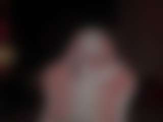 Live cam show with JanieDarling - Red Hair MILF on Camming Site