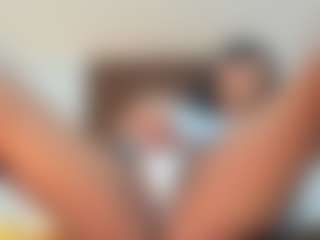 Live cam show with Mia-hornny - Orgasm on wildcum.com