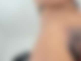 Live cam show with Mia-hornny - White on madthumbs | colombia
