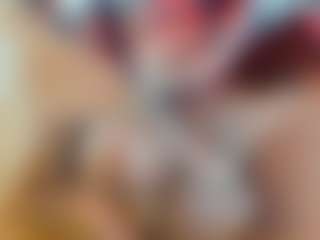 Live cam show with Mia-hornny - White on Camsoda | colombia