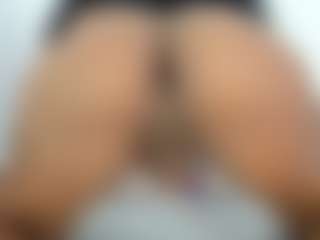 Mia-hornny's Live Sex Cam Show