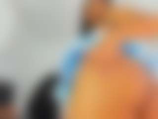 Live cam show with Mia-hornny - Average on SinfulBabes