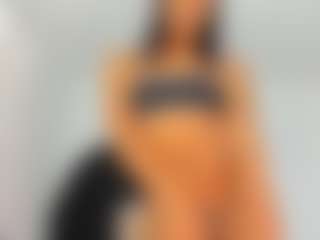 Live cam show with Mia-hornny - Average on Mixed Magazine Live