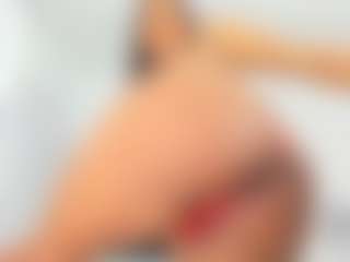 Mia-hornny's Live Sex Cam Show