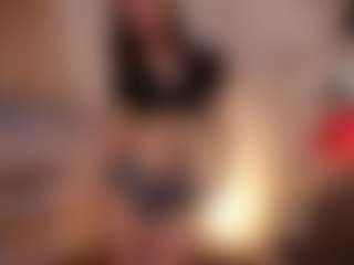Live cam show with MimiPetitte - Flash on Camsoda