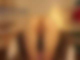 Live cam show with MimiPetitte - Flash on livesuperchat.net