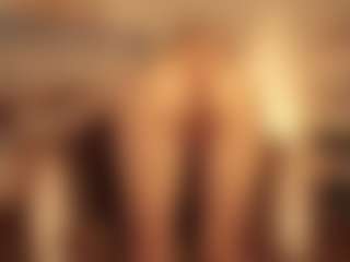 Live cam show with MimiPetitte - Smoking on StripNow