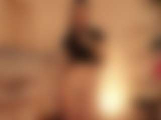Live cam show with MimiPetitte - Upskirt on CamClone