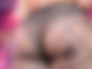 Live cam show with NadiaJalil - Green Eyes on chickslive.net