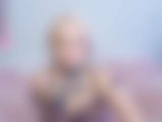 Live cam show with Xandra - Blue Eyes on Camsoda