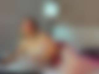 Live cam show with Nikki - Average on Fapmatic.com