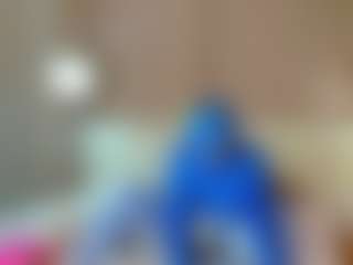 Live cam show with Nikki - Squirt on CamwithHer