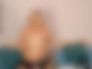 Live cam show with Nikki - Amateur on Camsoda
