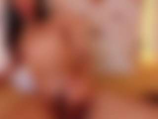 QueenMiranda4's Live Sex Cam Show