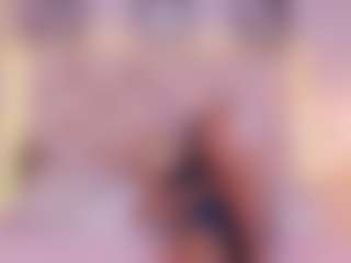 QueenMiranda4's Live Sex Cam Show