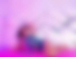 Live cam show with QueenMiranda4 - Smoking on Free Soda