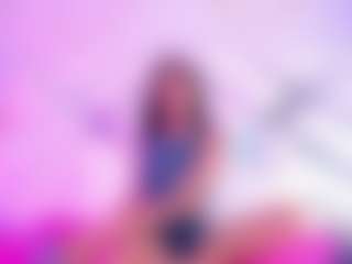 Live cam show with QueenMiranda4 - Smoking on Soda Cam