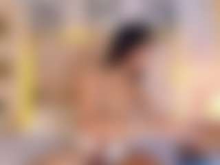 QueenMiranda4's Live Sex Cam Show