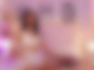 QueenMiranda4's Live Sex Cam Show