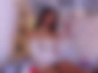 QueenMiranda4's Live Sex Cam Show