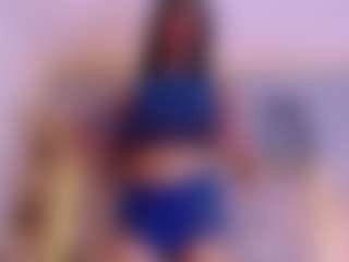 QueenMiranda4's Live Sex Cam Show