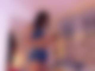 QueenMiranda4's Live Sex Cam Show