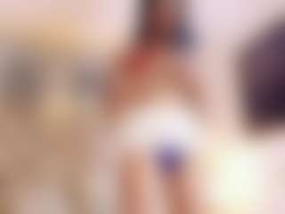 Live cam show with QueenMiranda4 - Brown Eyes on Camsoda