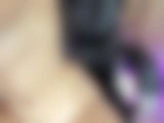 Live cam show with Selene-Diior - Massage on livesuperchat.net