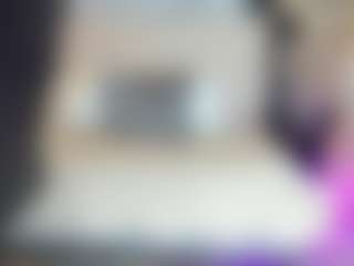Selene-Diior MILF webcam performer live streaming