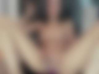 Live cam show with Selene-Diior - Oil on sexylive.show