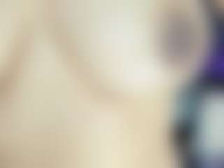 Live cam show with Selene-Diior - Thin on TastyBlacksLive