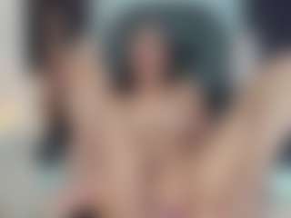 Live cam show with Selene-Diior - Big Tits Teen (18+) on Dare Cams
