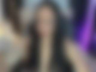 Selene-Diior MILF webcam performer live streaming