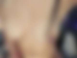 Live cam show with Selene-Diior - Fingering on AdultVida.com