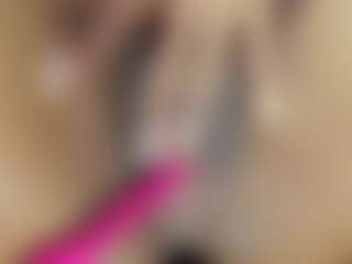 Live cam show with Selene-Diior - Skinny on Camming Site