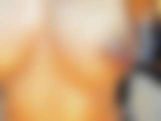 Live cam show with Selene-Diior - Oil on PervPlay.com