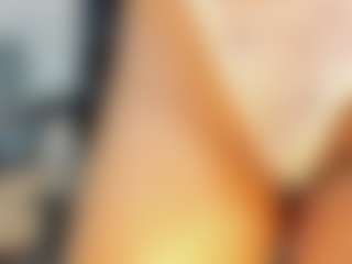Live cam show with Selene-Diior - Anal Teen (18+) on Camsoda