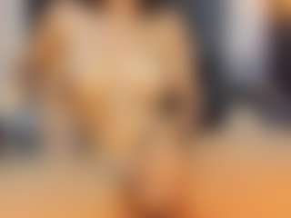 Live cam show with Selene-Diior - Dildo Or Vibrator on Uber Horny