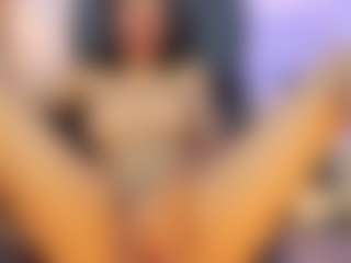 Live cam show with Selene-Diior - Dildo Or Vibrator on SxyPornLive