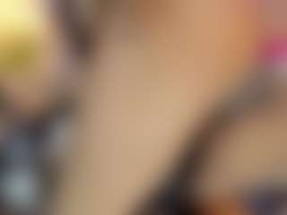 Live cam show with Selene-Diior - Shaved Pussy on Camiplay Live