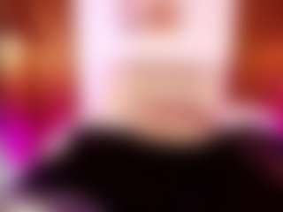 Stefy Harris MILF webcam performer live streaming