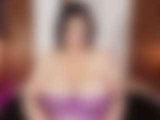 Stefy Harris MILF webcam performer live streaming
