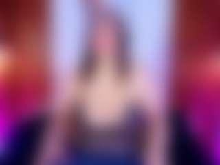 Live cam show with Stefy Harris - Average on Camsoda.co
