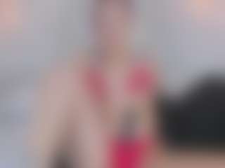 Live cam show with Thalira Deepthroat And Milk - Normal on StripNow
