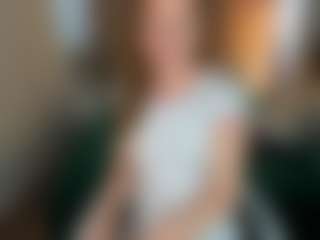 Live cam show with Vicki-Milles - Eating Pussy on CamClone