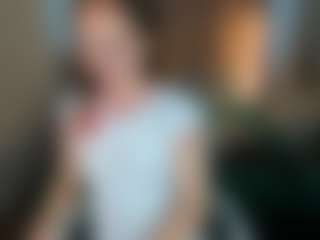 Live cam show with Vicki-Milles - Camel Toe on Dolls Live