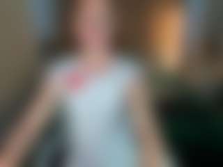 Live cam show with Vicki-Milles - Cute on Chatstar