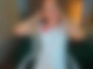 Live cam show with Vicki-Milles - Cock Rating on Dolls Live