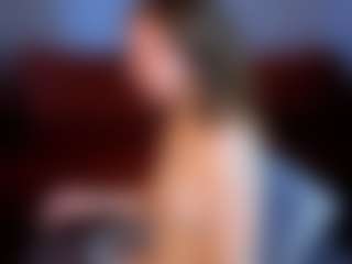 Live cam show with Vicki-Milles - Camel Toe on Camsoda