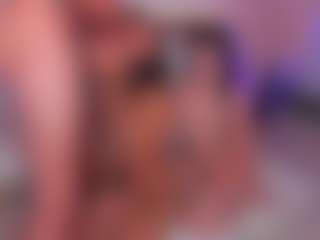 Live cam show with wet-dani - White on Camversity | colombia